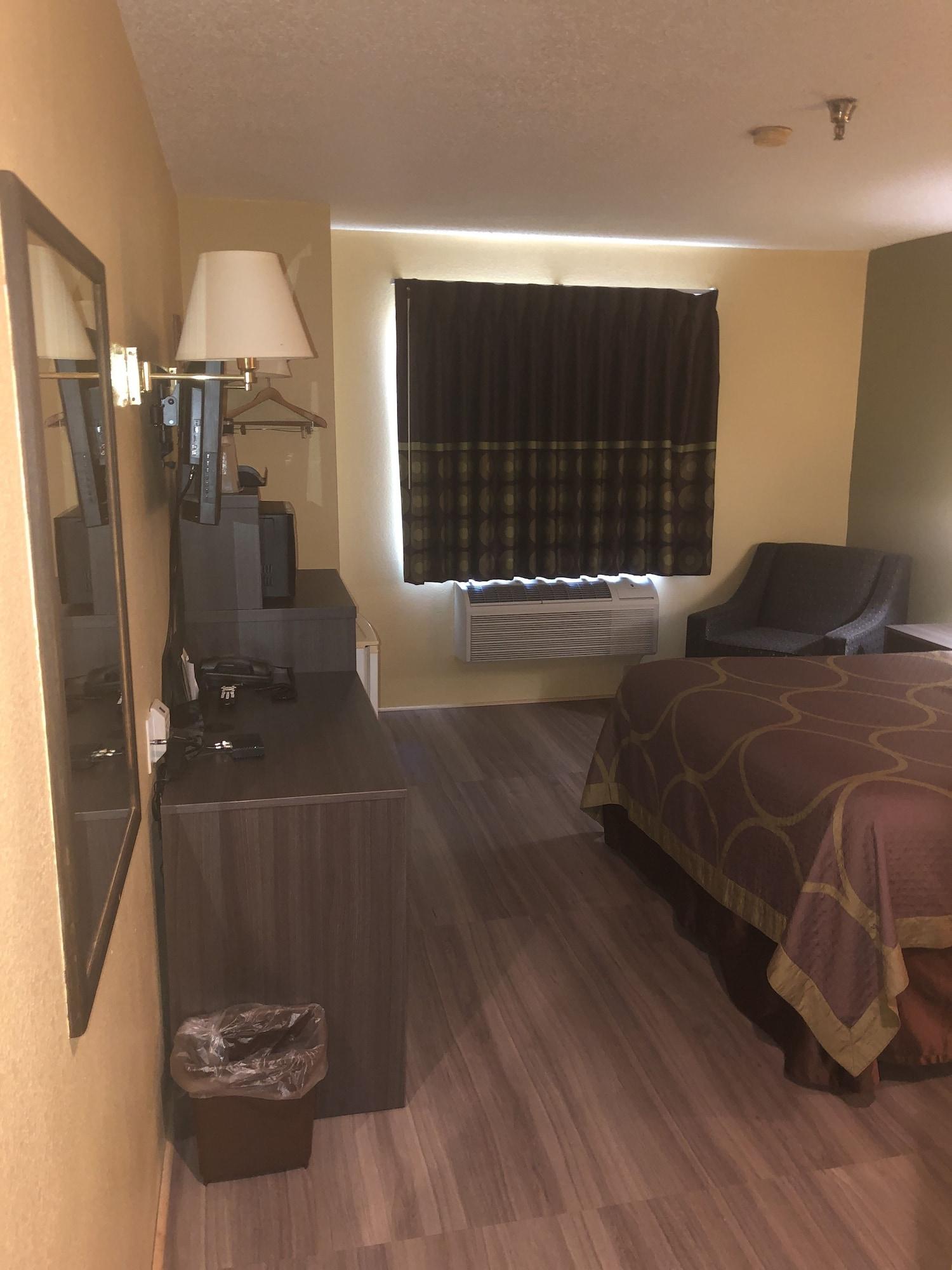 Super 8 By Wyndham Florence Co Bagian luar foto