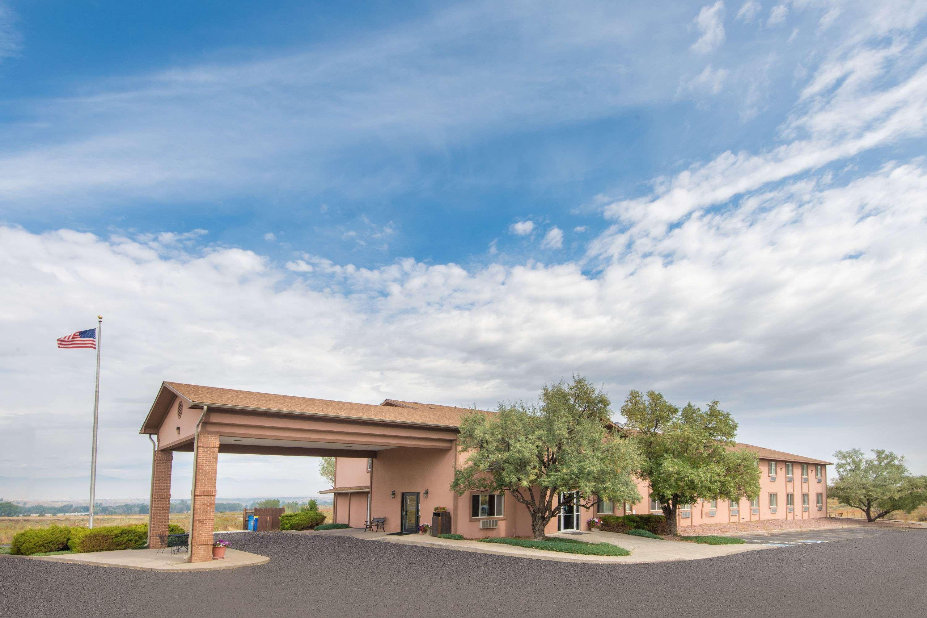 Super 8 By Wyndham Florence Co Bagian luar foto